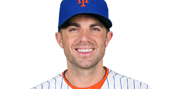 51s third baseman David Wright, middle, looks at a piece of his