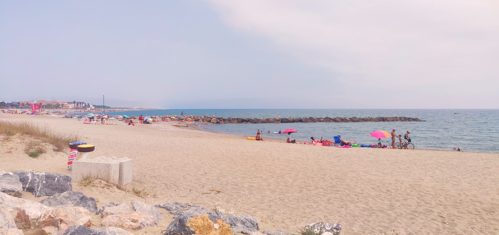 Ela's Globe SainteMarie, la plage et le port