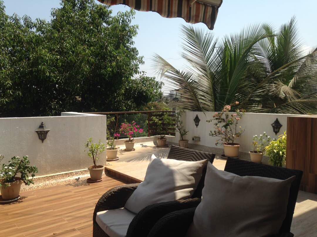 LAVISH 4BHK +TERRACE PENT HOUSE FOR LEASE AT BANDRA WEST MUMBAI