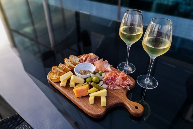 Happy Hour at The Peak at Grand Hyatt Manila