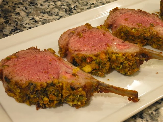 Как приготовить каре ягненка в фисташковой пасте с беконом - шаг за шагом рецепт с фото Каре ягненка в фисташковой пасте с беконом: рецепт приготовления