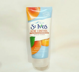 St. Ives Acne Control Apricot Scrub review