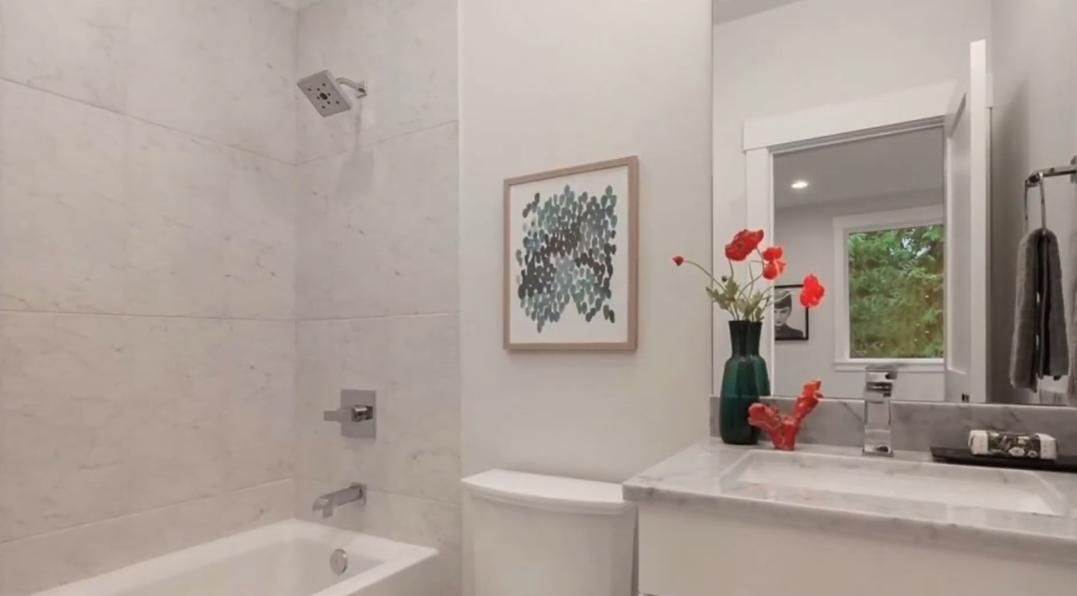 32 Interior Design Photos vs. 2629 108th Ave NE, Bellevue, WA Luxury Home Tour