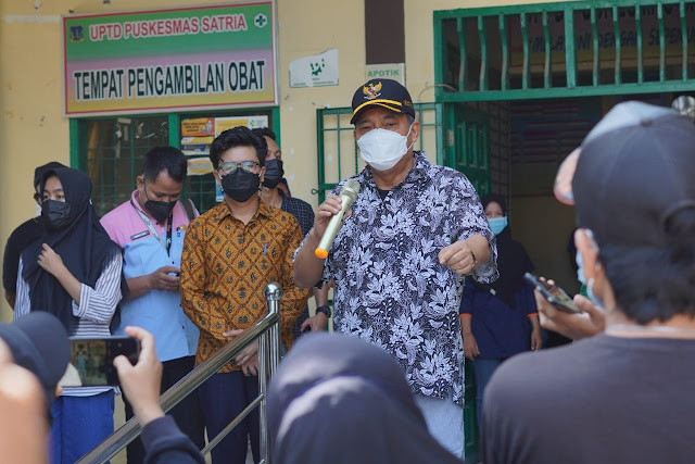 Pemko Tebing Tinggi Bekerjasama dengan Kodim 02/04 DS Lakukan Vaksinasi Bagi Pelajar Pemko Tebing Tinggi Bekerjasama dengan Kodim 02/04 DS Lakukan Vaksinasi Bagi Pelajar