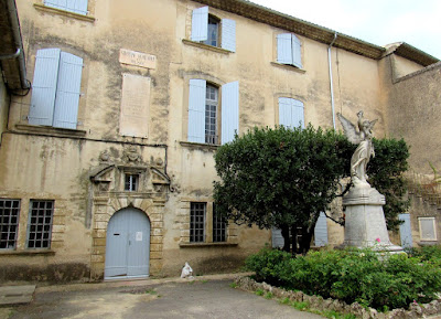 Lourmarin. La Provenza