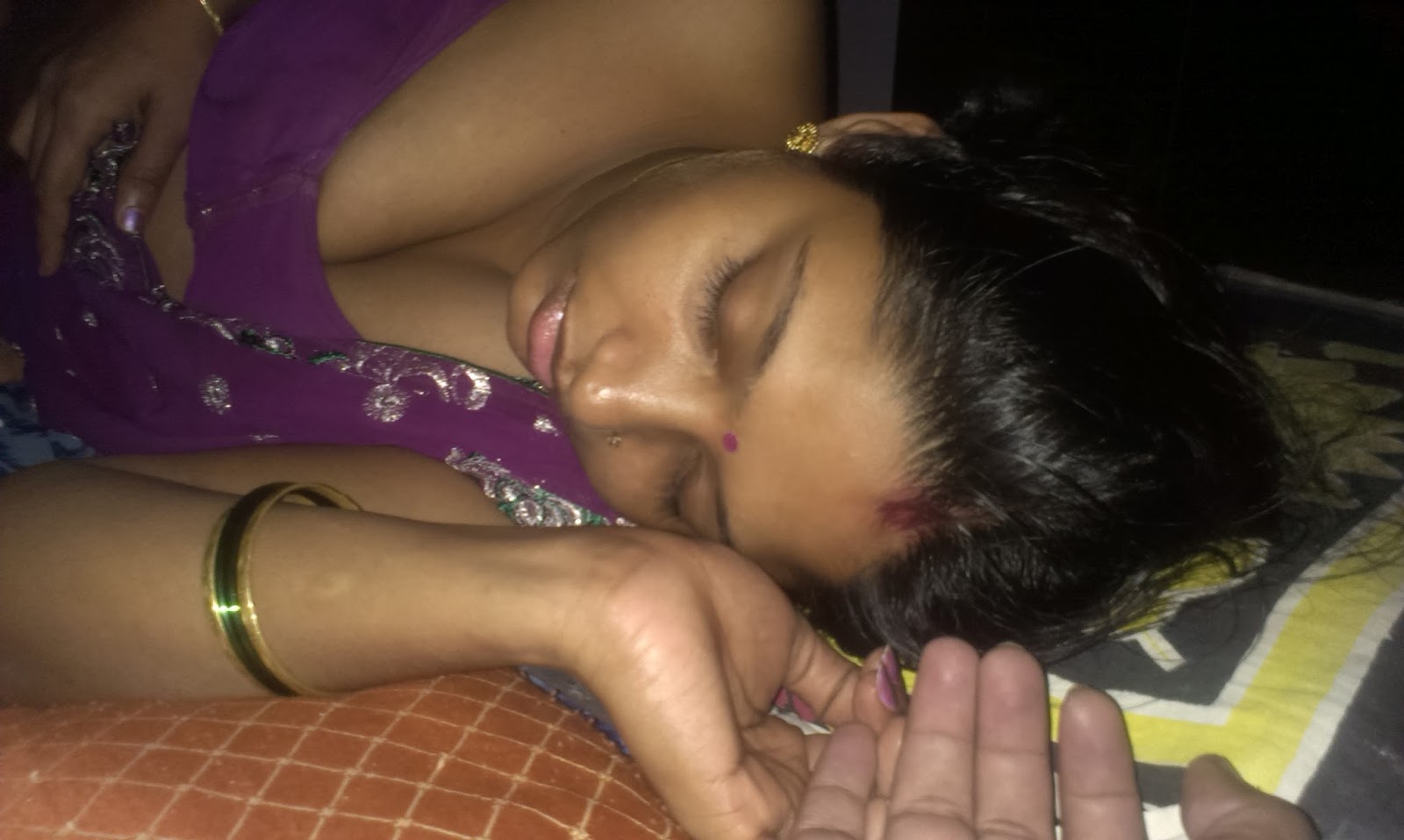 Mallu Teen Sleeping Pics 17