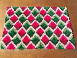 Pink & green diamond motif latch hook rug