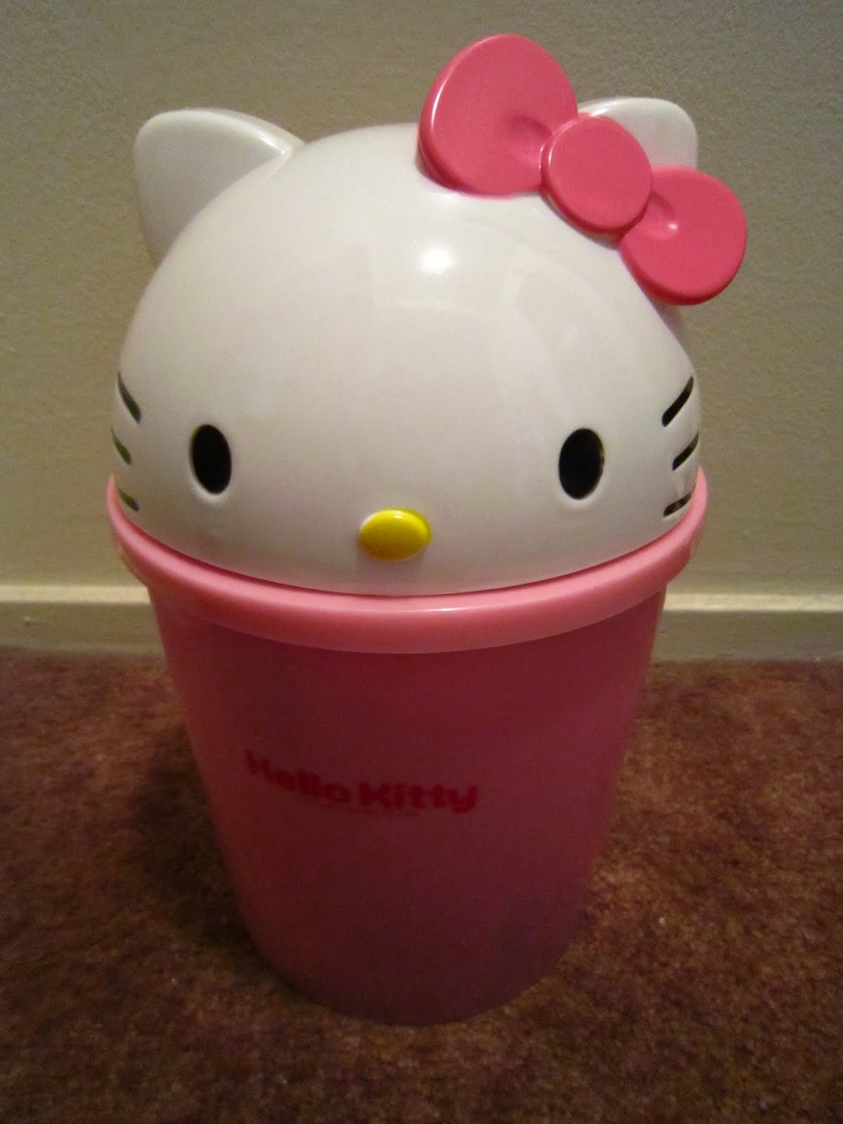 Show and Tell: Hello Kitty Trash Bin