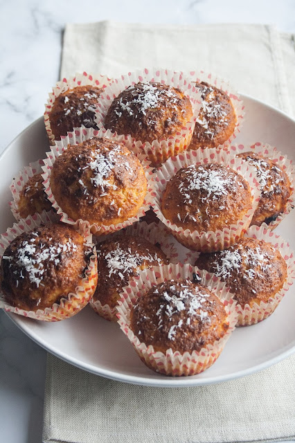 Muffin al cocco: i dolcetti monoporzione soffici e gustosi