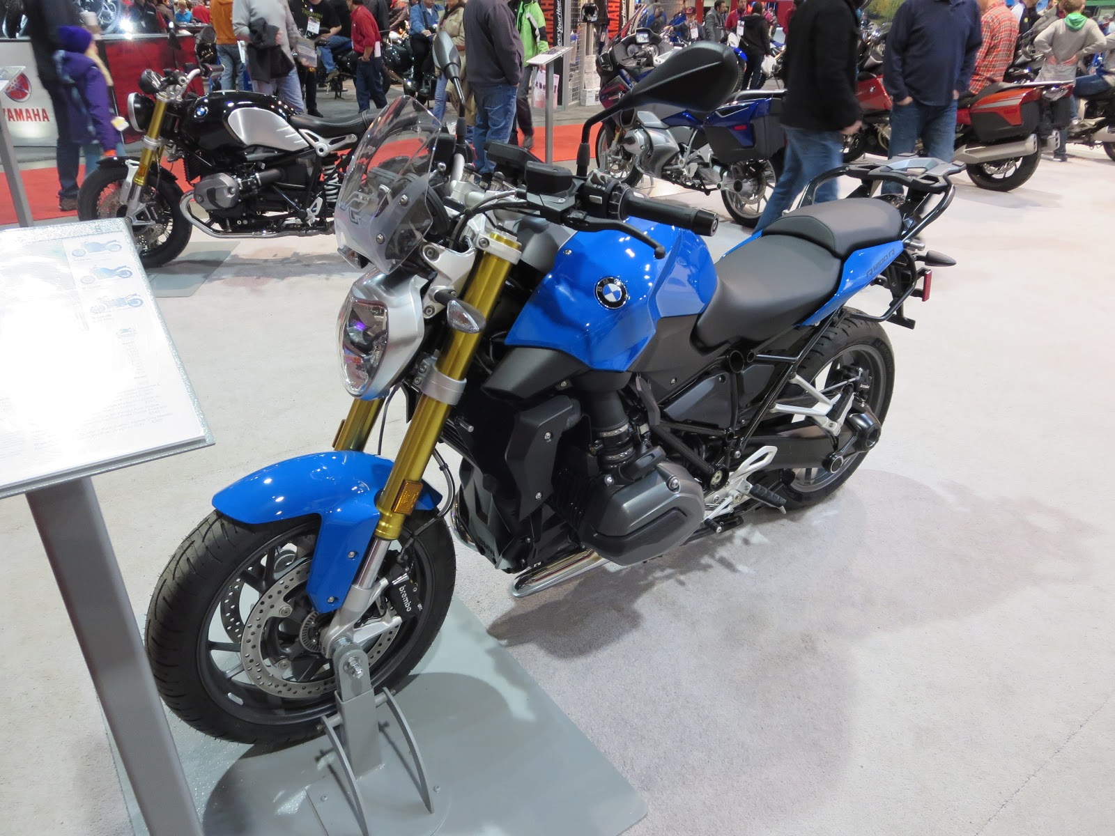 BMW R1200R