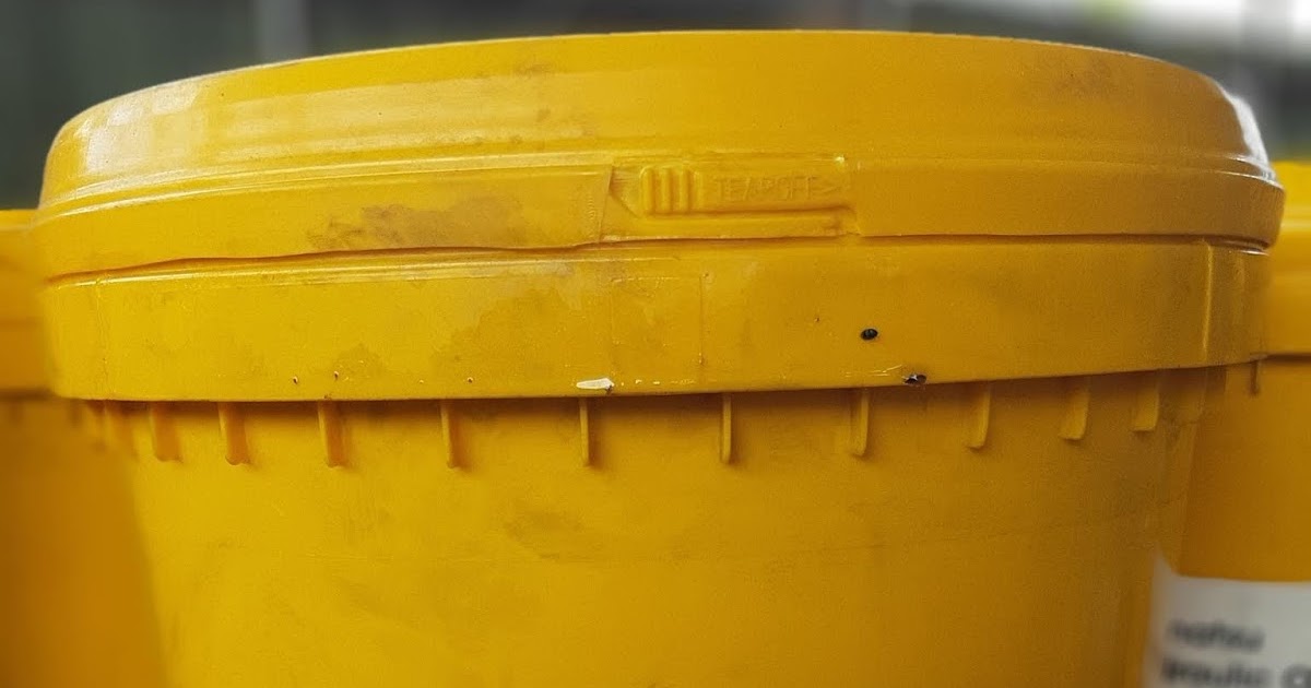 HO46HM/P20 " KGO HO46 PAIL HYDRAULIC OIL" Komatsu Genuine Parts