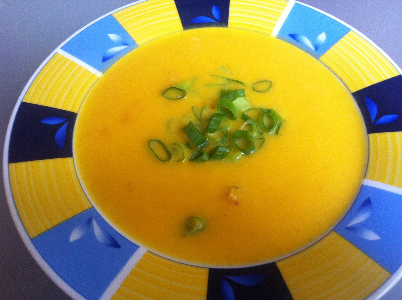 cloudy&amp;#39;s food blog: Möhren-Mango-Suppe mit Garnelen