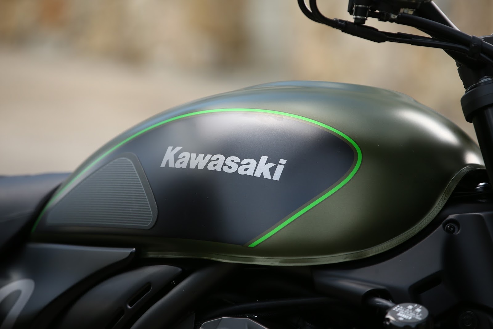 Фара линзованная на Kawasaki z900