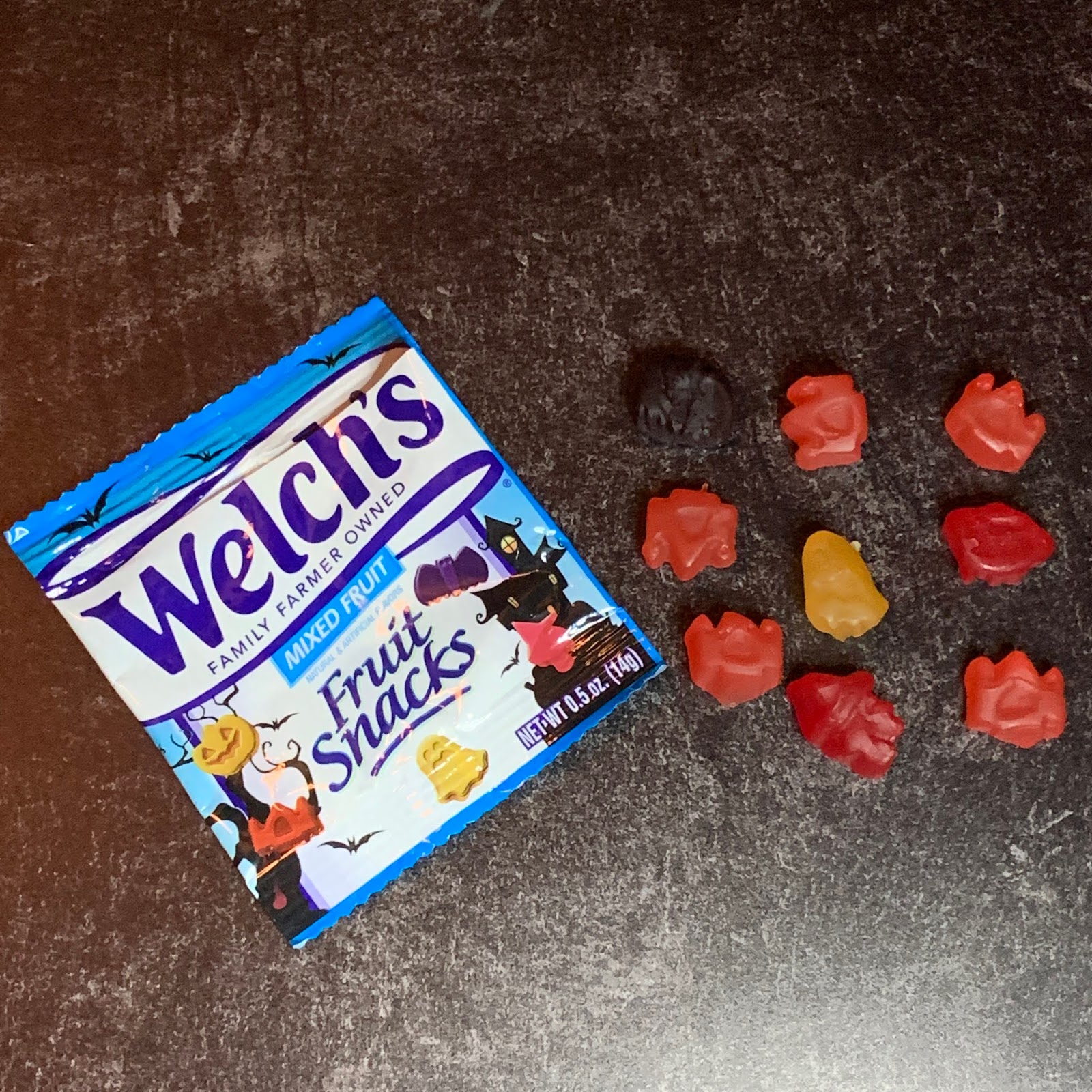 Welch's Limited Edition Halloween Fruit Snacks, Original Gummi FunMix