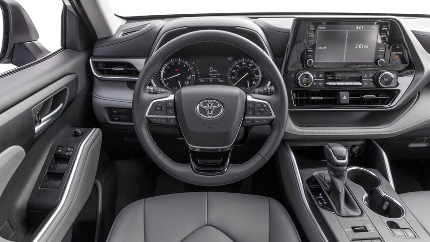 Chọn Toyota Highlander 2020 hay Ford Explorer 2020?