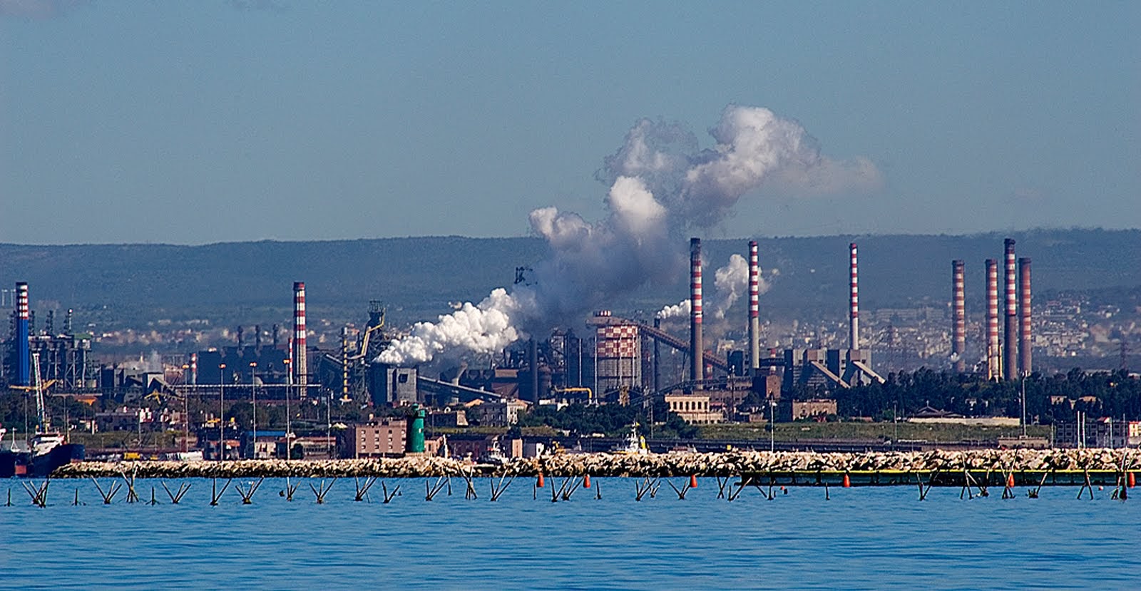 Il Giornale Del Sud L EDITORIALE L Ilva Quando La Lotta Dura Ma 