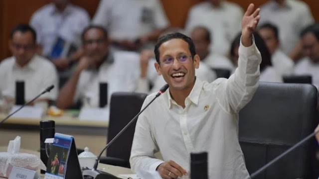 Viral, Mendikbud Nadiem Diingatkan Guru SD Viral, Mendikbud Nadiem Diingatkan Guru SD
