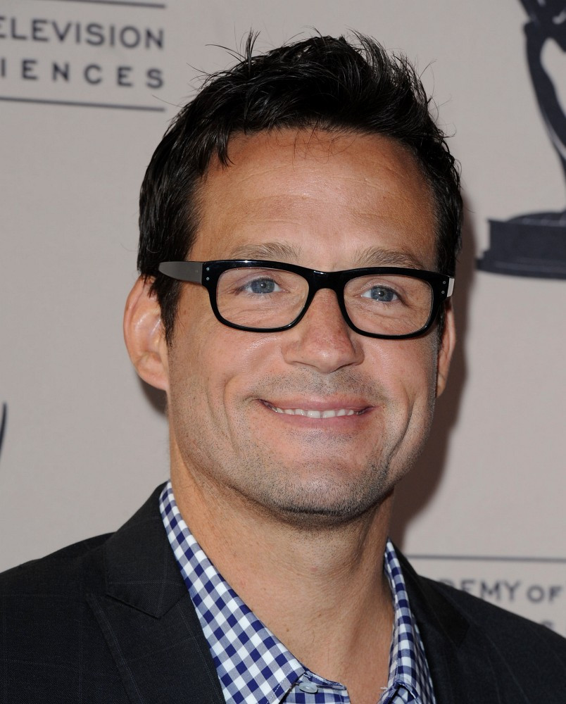 Josh Hopkins Photos | Tv Series Posters and Cast