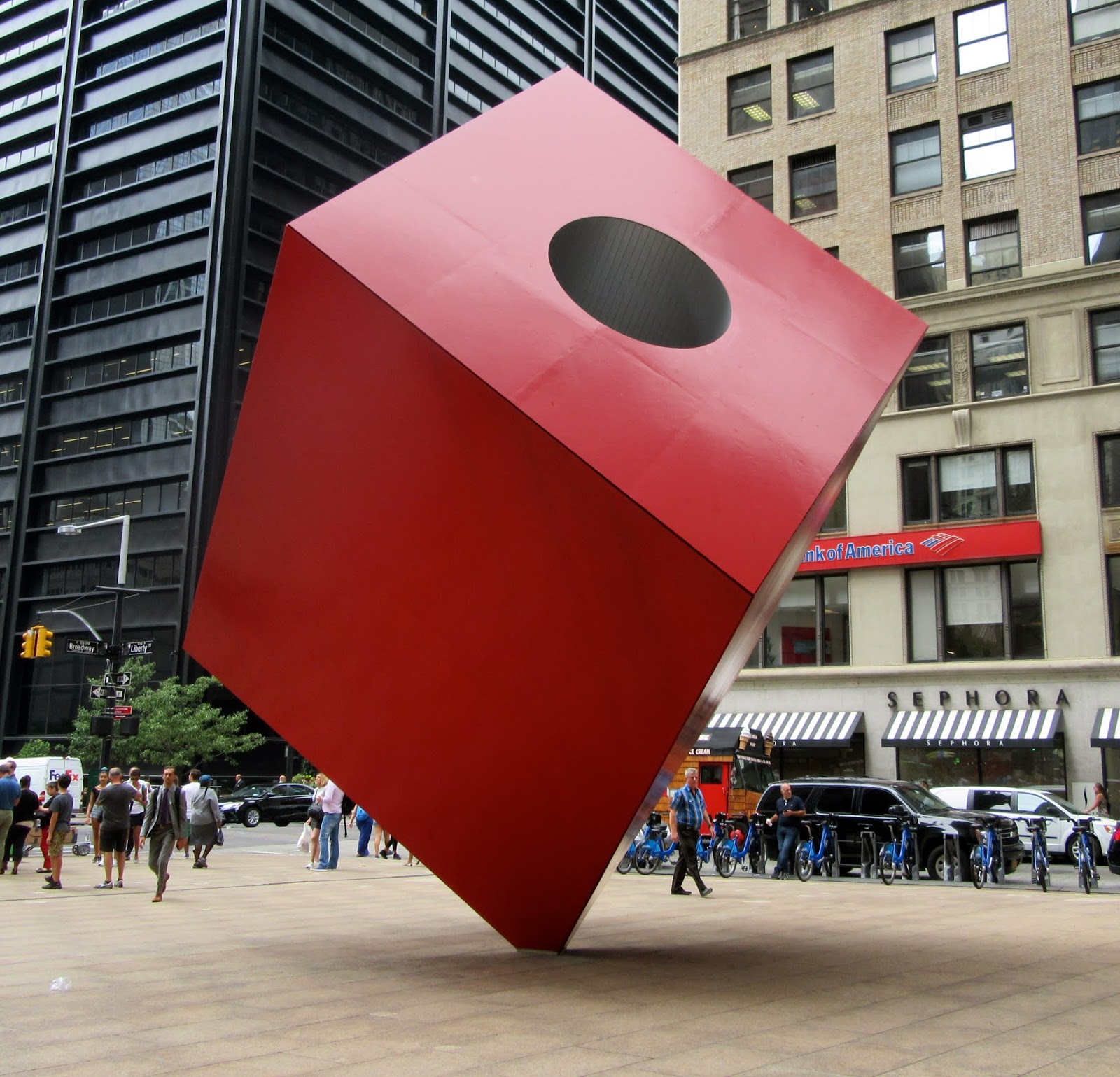 10 Top Modern Art Installations GAGS.BUZZ