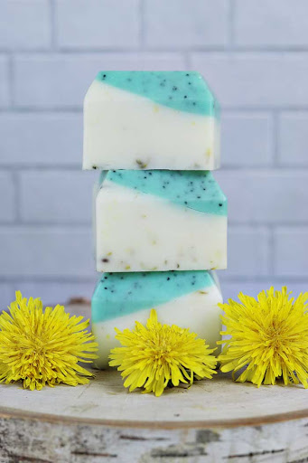 How to Make Dandelion Soap Recipe With Melt and Pour Soap - Everything  Pretty