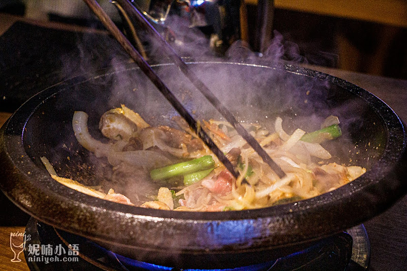 【新北板橋美食】雅香石頭火鍋。人氣爆棚的超強深夜食堂