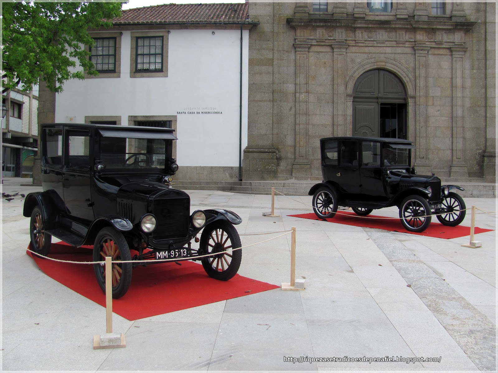 IV Exposição de Automóveis Clássicos e Antigos recordou Tempos Idos em