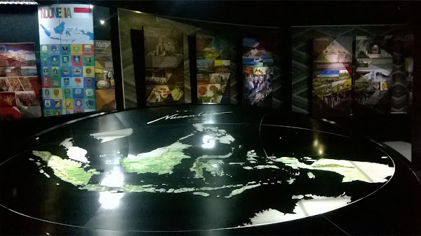 Satu Hari Menjelajah Nusantara, di Museum Diorama Nusantara Purwakarta