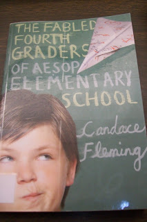 Using book sales in the elementary classroom! Read on to find out how this can be done, and download the FREE rubric to grade your students!