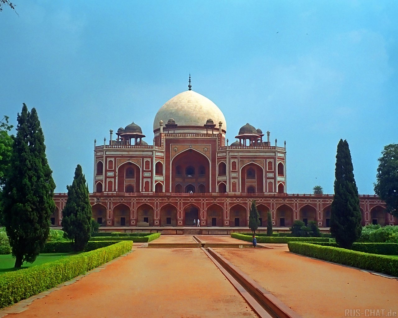 http://1.bp.blogspot.com/-55vT7TMk_fM/Tk_oYFQPn9I/AAAAAAAAMDk/rfpkDbghmgg/s1600/Taj+Mahal+Mosque-Agra+%25281%2529.jpg