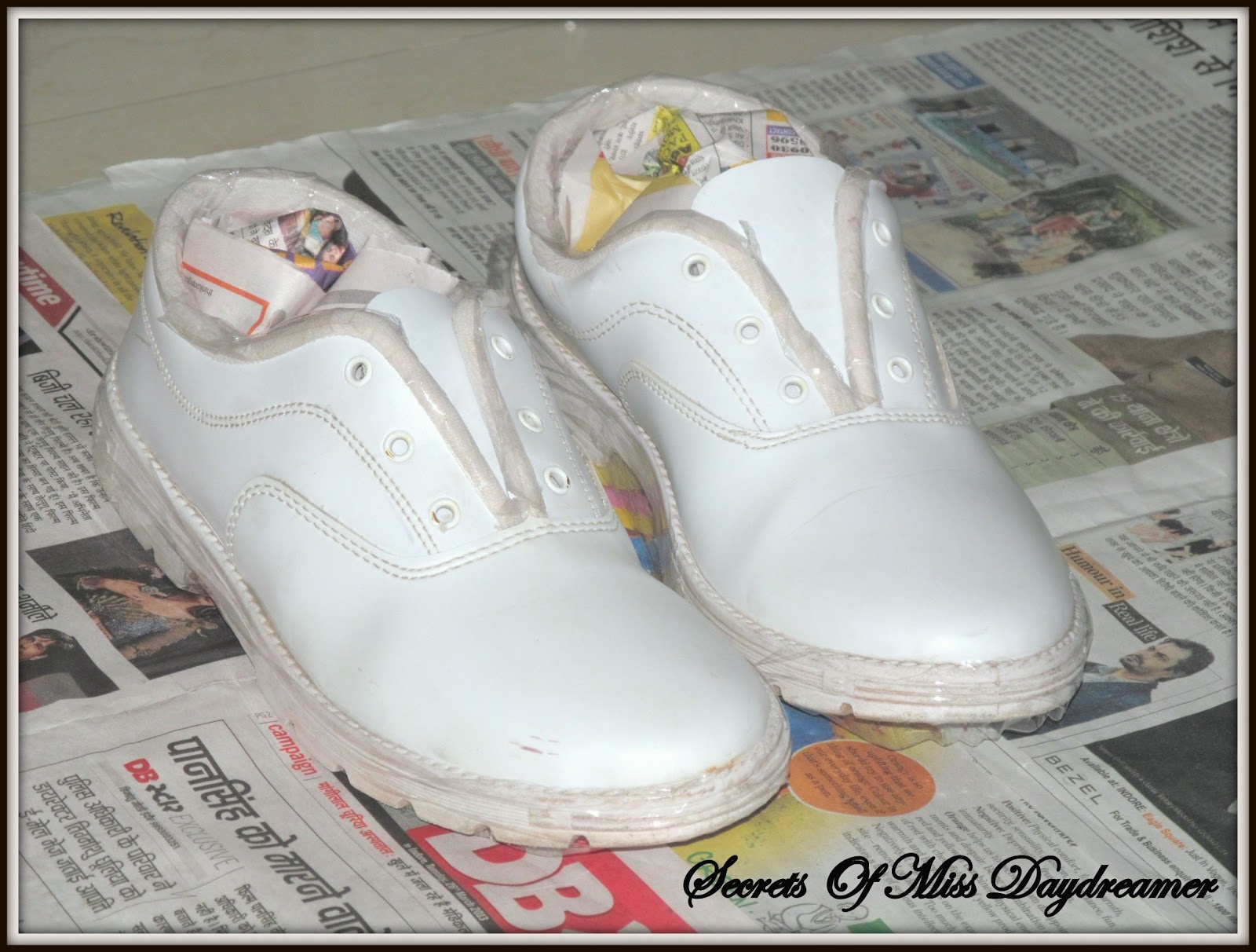 Secrets of Miss Day Dreamer DIY Paint your shoes gold