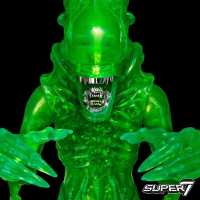Aliens Warrior Acid Green Edition 18” Action Figure by Super7