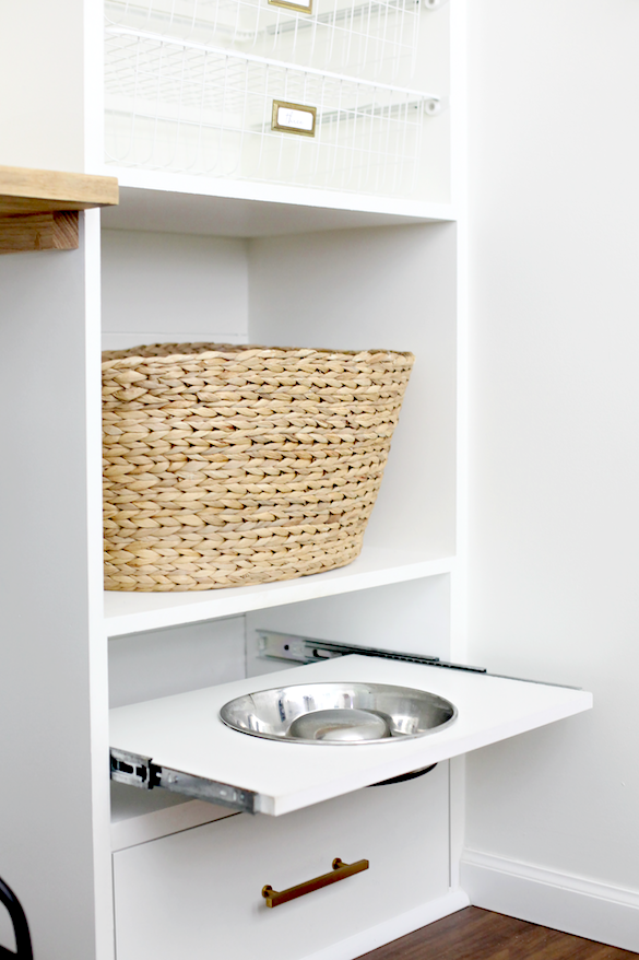 IHeart Organizing Laundry Room Storage Organization Wallpaper 