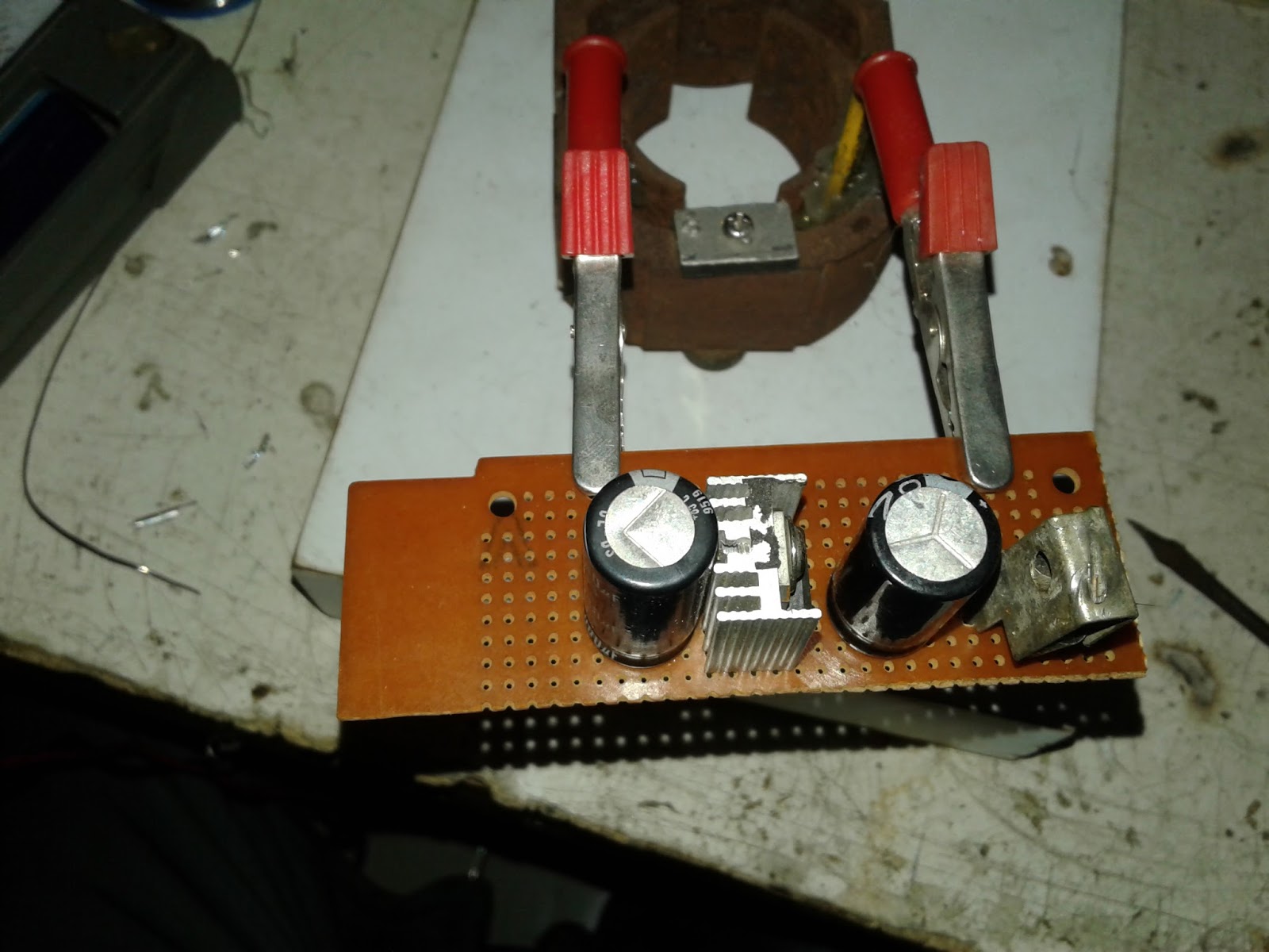 Menambah Headlamp Motor Menggunakan LED Bekas Senter SWATT POLICE