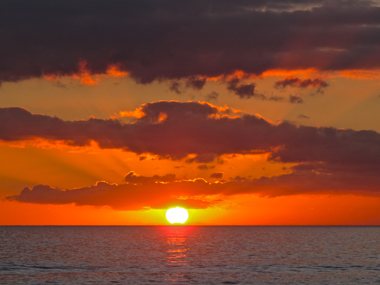 PUEBLO DE ZAHORA. BARBATE.: PUESTA DE SOL EN LA PLAYA DE ZAHORA A