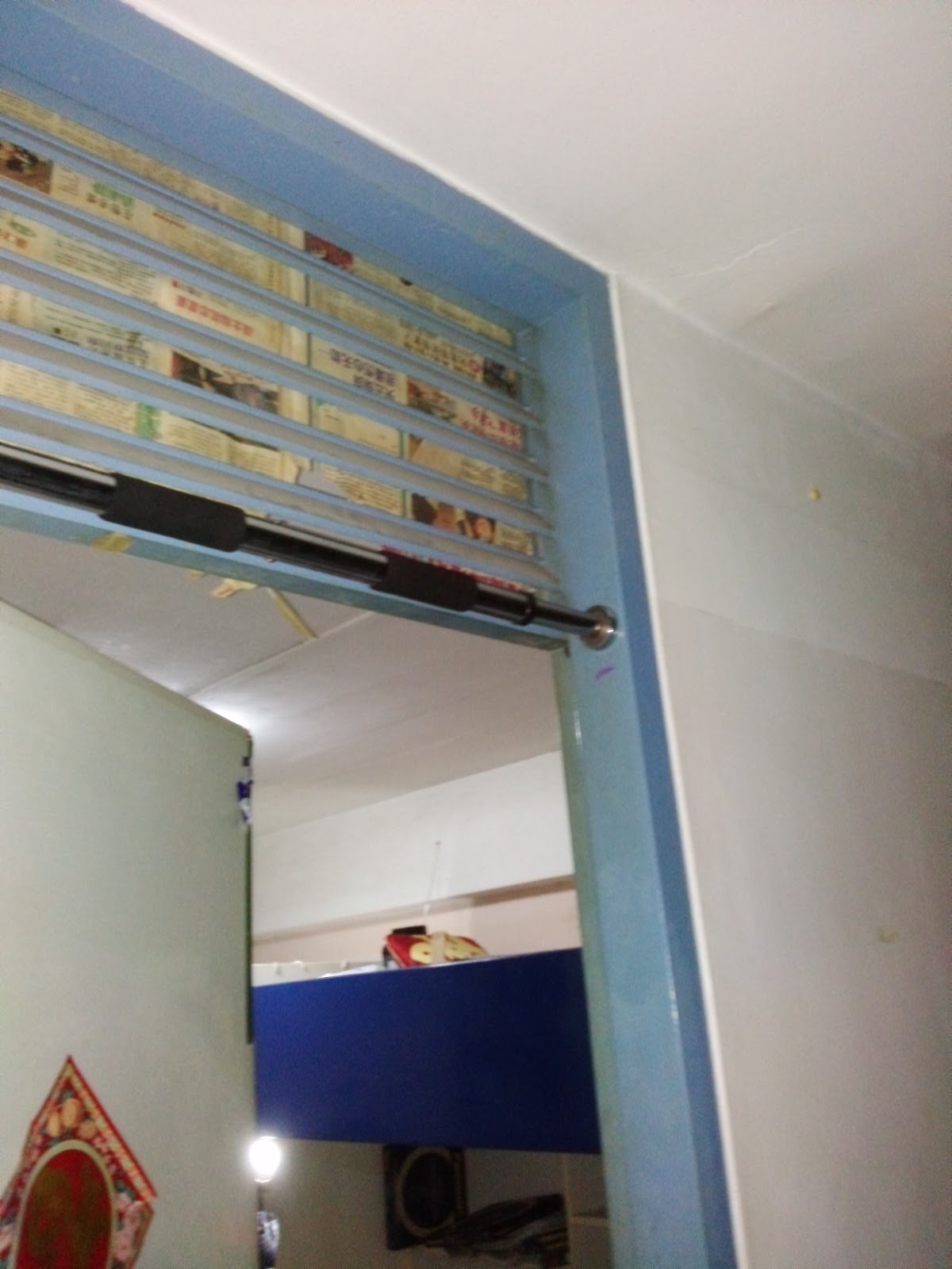 PULL UP BARS FOR SALE, no screws, fit all singapore doors! selling