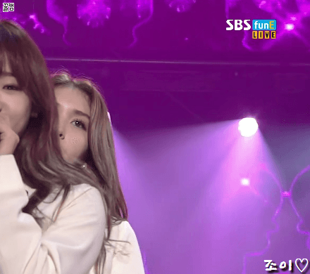 어제자 더쇼 결경이랑 채연이컷.gif | 인스티즈