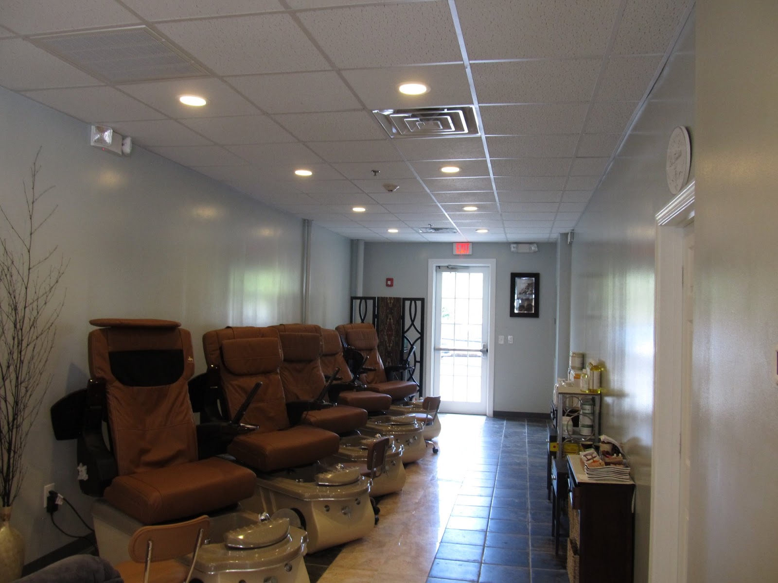 Bedford Mass What's new in Retail Bedford Organic Nail & Spa opens