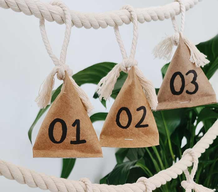 How to make Advent Calendar Boxes with recycled Toilet Paper Rolls