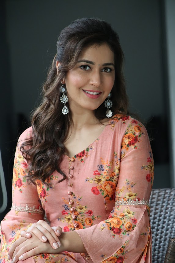 Raashi Khanna at Adanga Maru promotions