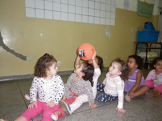 Vivenciando as experiências lúdicas na Educação Infantil: Brincadeira ...