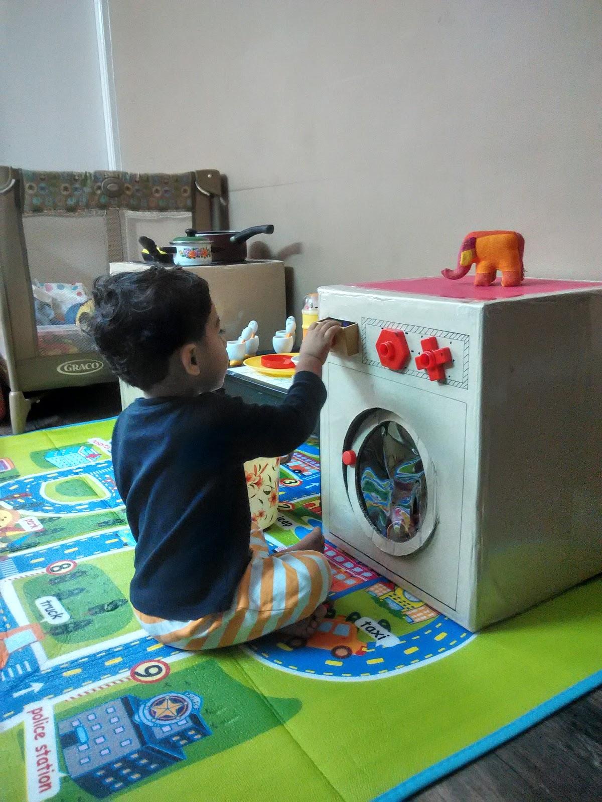 Sonshine Mumma DIY Play Washing Machine Pretend Play for Toddlers