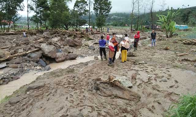 Lahan pertanian di Lembang Jaya hancur pascabanjir