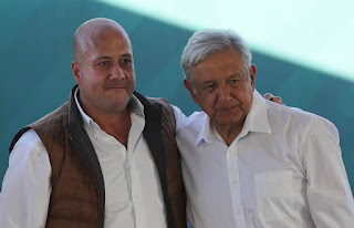 La imagen tiene un atributo ALT vacío; su nombre de archivo es alfaro-amlo-bajo-reserva.jpg