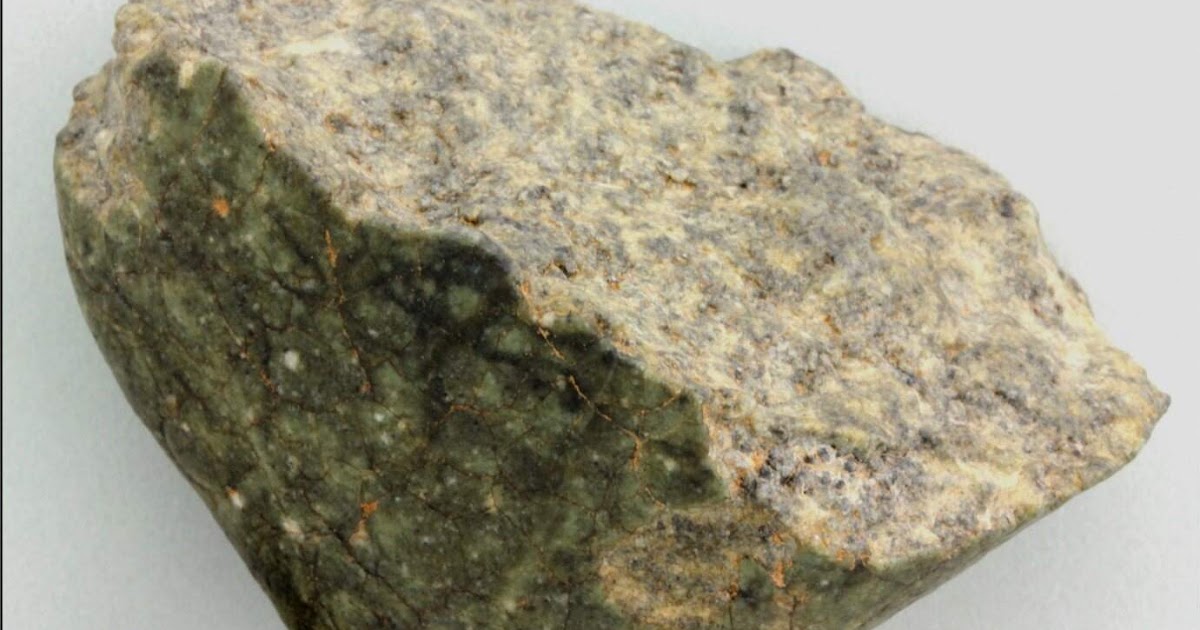 New Mineral Discovered in Lunar Meteorite Donwilhelmsite Geology In