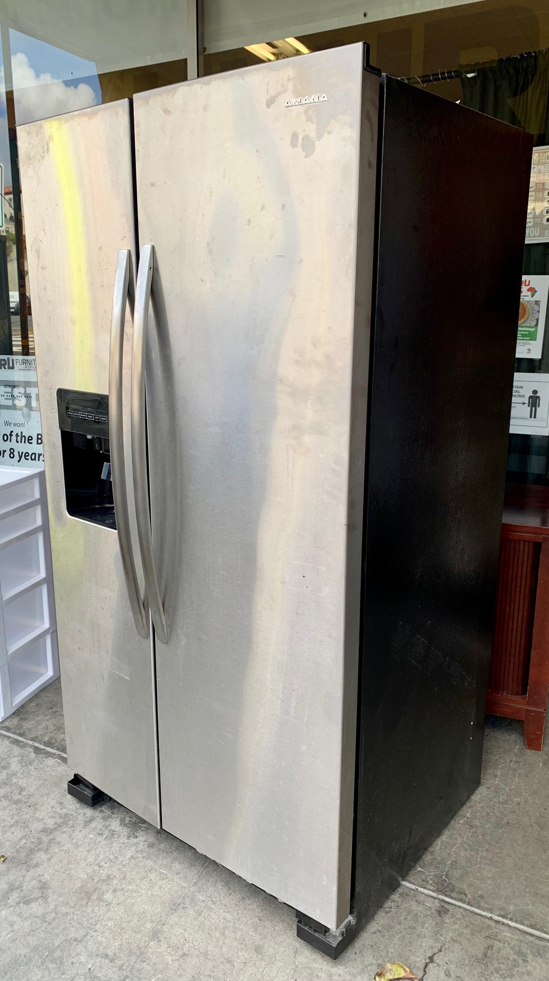 UHURU FURNITURE & COLLECTIBLES SOLD 103417 Amana Double Door Fridge