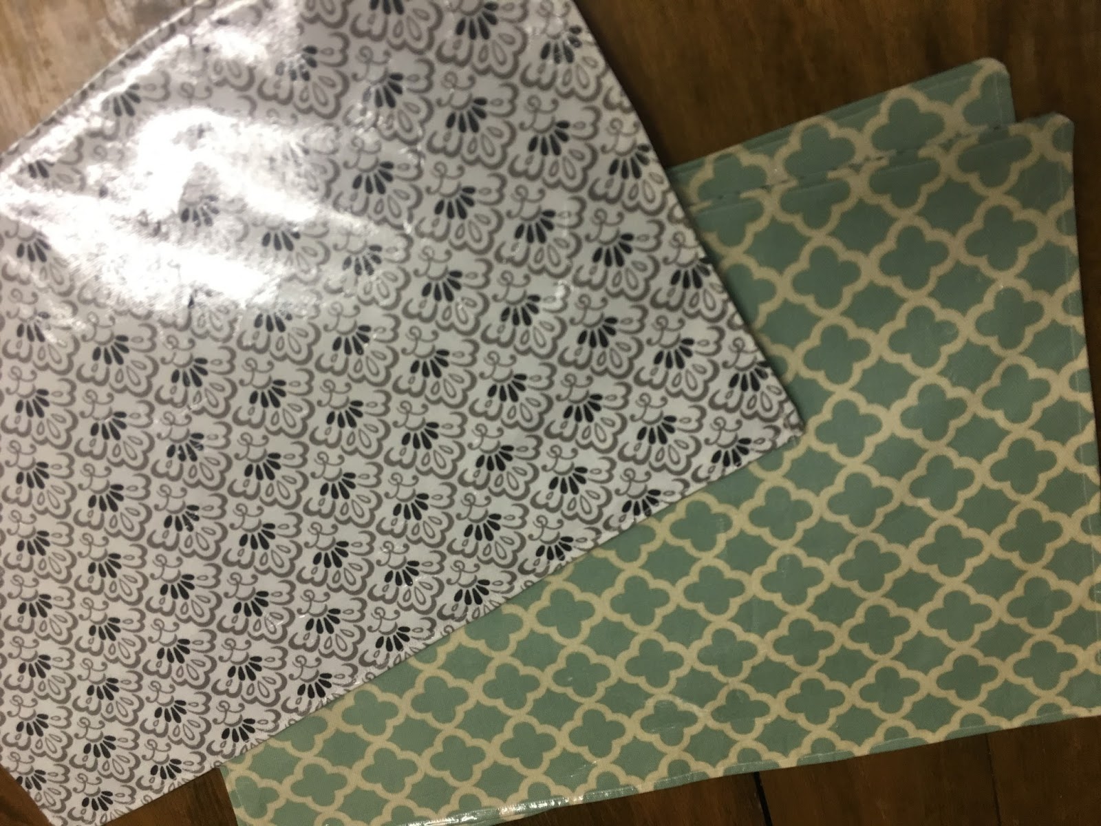 The Southern Glamper How to Make Laminated Reversible Placemats