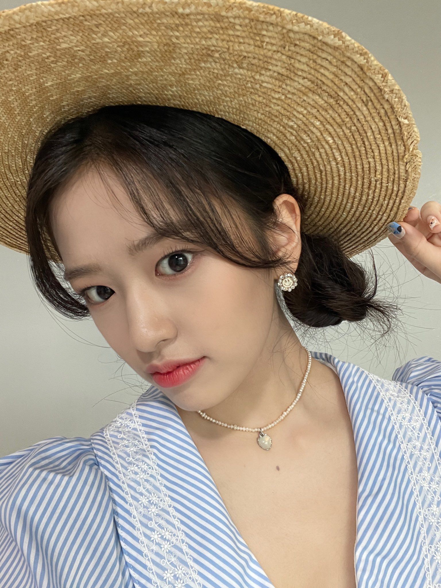 210808 인기가요 안유진 - 꾸르