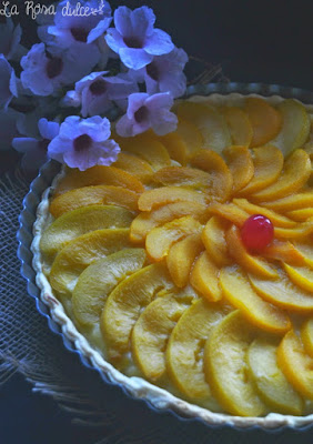 Tarta de melocotón en almíbar