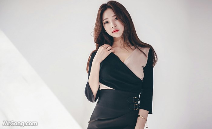 Beautiful Park Jung Yoon in the April 2017 fashion photo album (629 photos) photo 13-17