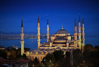  http://www.privateistanbulwalkingtours.com the blue mosque, private istanbul tours.
